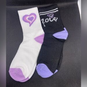 NIP 2 Pack Purple Heart and Love Graphic Socks Set